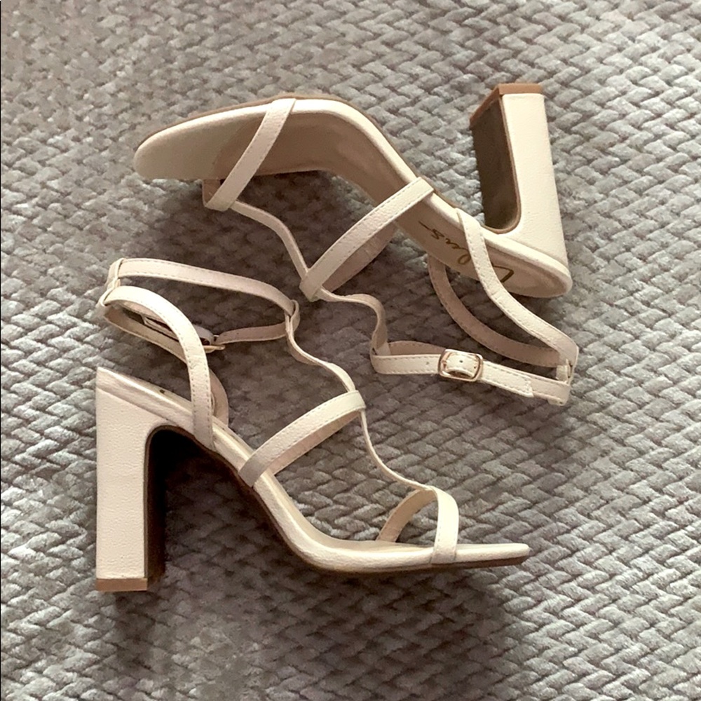 *SOLD* Lulu’s Strappy Block Heel